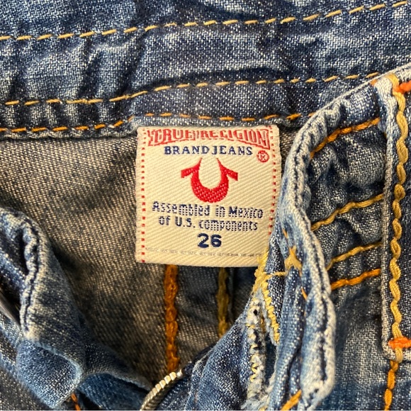 True Religion Woman’s Capris - Picture 3 of 3